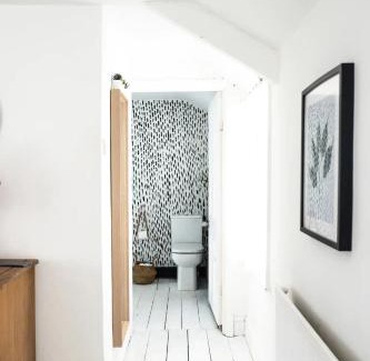 Crickhowell Apartment | Cute Self Catering Flat in the Brecon Beacons