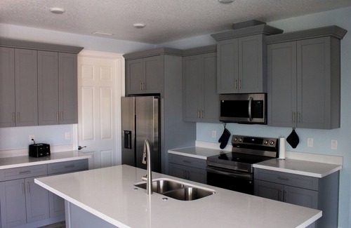 Long Meadow House | Cute villa with river view