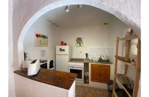 Correns House | Cute village house in the center