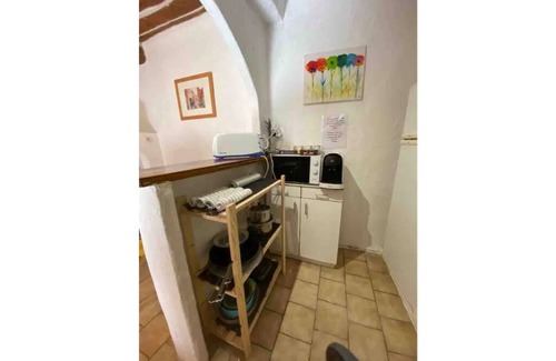 Correns House | Cute village house in the center