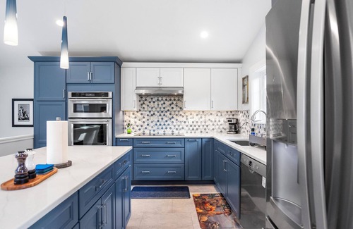 Fairmount Park House | Cute West Seattle Home w Firepit