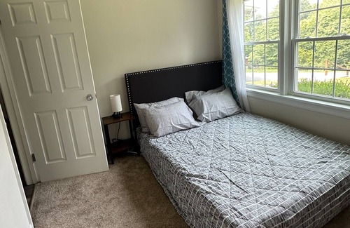 Chester House | Cutest Bungalow in Town!