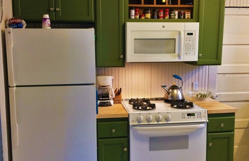 Grand Haven Cottage | Cutest Cottage Near Beach! 135 Summers Old! Walk Everywhere!