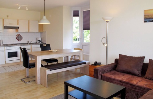 Wremen Apartment | Cuxland Ferienpark by Interhome