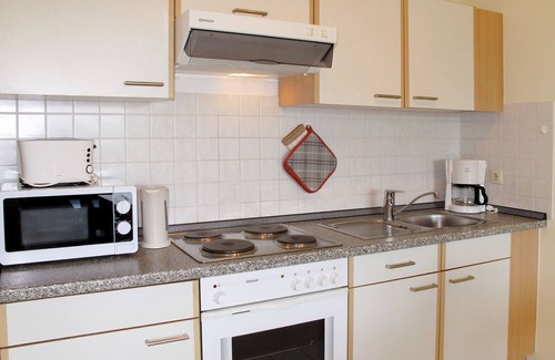 Wremen Apartment | Cuxland Ferienpark by Interhome