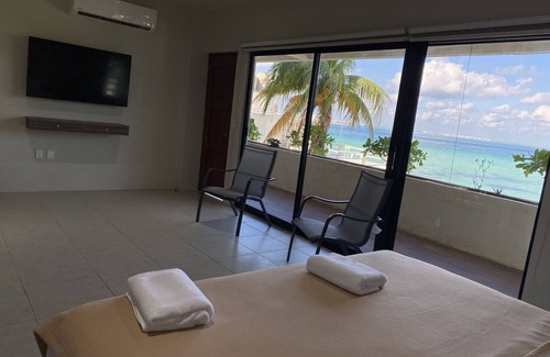 Centro - Supmza 001 Hotel | Cuxos Hotel Beachfront