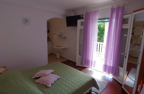 Bol Apartment | Cvita - 150 m From Pebble Beach - SA1