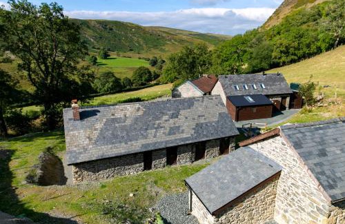 Rhayader House | Cwm Clyd - Carthouse