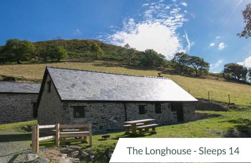 Rhayader House | Cwm Clyd Longhouse
