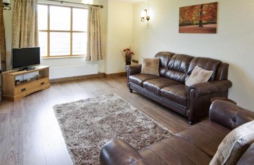 Newtown House | Cwm Corn Barn - Hw7662