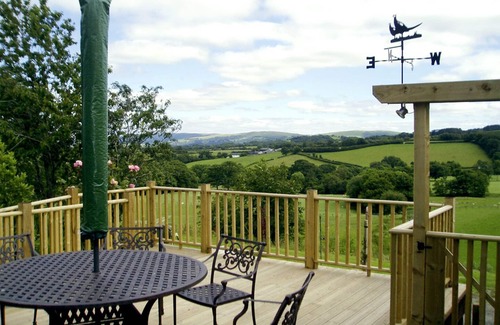 Builth Wells Cottage | CWM DERW COTTAGE, character holiday cottage in Llanafan Fawr