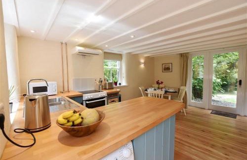 Fishguard House | Cwmbrandy Cottage