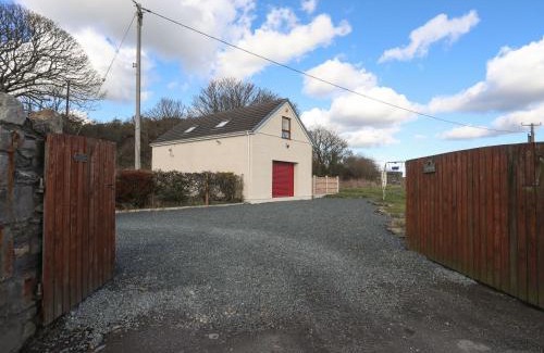 Llangefni House | Cwt Ci