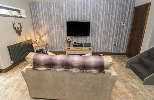 Wiseman's Bridge Apartment | Cwtch Apartment - Pen Coed