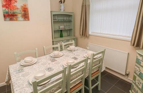 Burry Port House | Cwtch Ar Y Mor