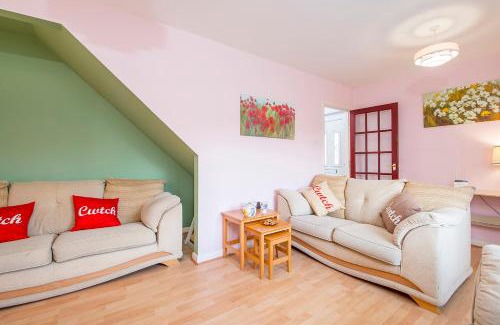 Little Haven House | Cwtch Cottage