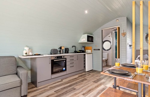 St. Florence Cottage | Cwtch