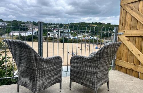 Aberporth House | Cwtch Glanmordy by Aberporth Beach Holidays