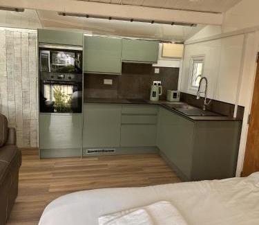 Aberporth House | Cwtch Glanmordy by Aberporth Beach Holidays
