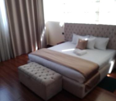 Menikhinna House | cyber city hotel kandy