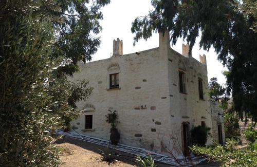 Naxos Villa | "Cycladic Stone CastleHouse & Garden