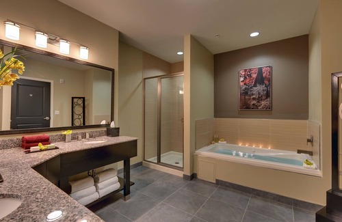 Baldwin Hotel | Cypress Bayou Casino Hotel