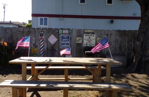 Cayucos Hotel | Cypress Tree Motel