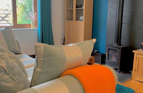 Llanfor House | Cysgod Bach Cottage