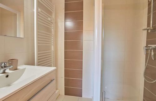 Barbotan-les-Thermes Apartment | Détente en T1 Bis avec fibre gratuite à Barbotan - FR-1-841-68