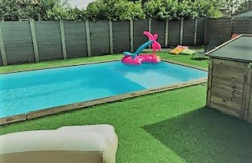 Andernos-les-Bains Apartment | Détente Piscine au Bassin d'Arcachon