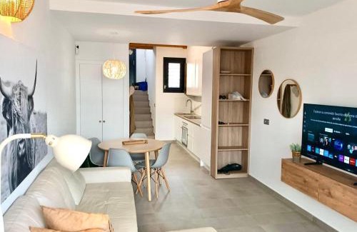 Zahara de los Atunes Apartment | Dúplex con jardín ZAHARA PUEBLO