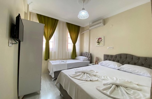 Kusadasi House | Düsseldorf Pansiyon