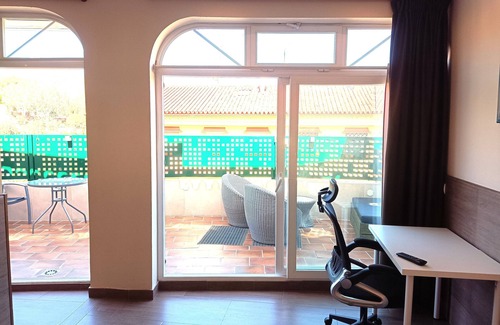 Cerrado de Calderon Apartment | D-2 Apartment with a terrace.