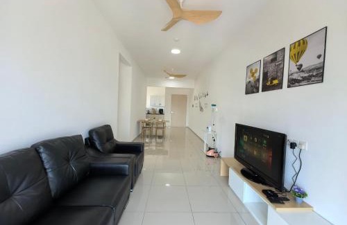 Kampung Lubok Peringgi Apartment | D'Aman Infinity Pool Homestay 02