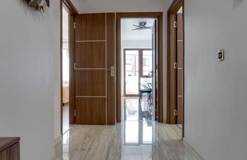 Tractorul Apartment | D&C Apartament
