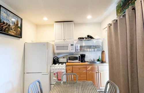 Mesa Verde Apartment | D Costa Mesa Newport Huntington Beach EVERYTHING
