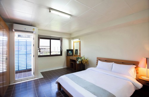 Nonthaburi Hotel | D-haus Ngamwongwan Residence