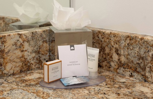 Holyoke Hotel | D. Hotel Suites & Spa