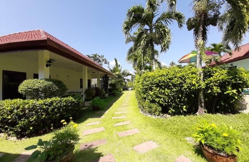 Rawai Hotel | D&K Smiley Phuket Resort