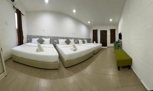 Lubok Buaya Hotel | D'Lima Beach Inn