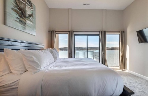 Ridgedale Hotel | D'Monaco Luxury Resort