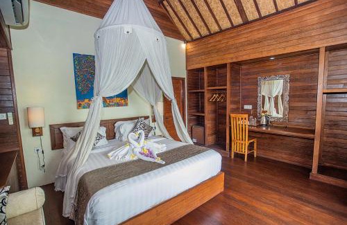 Mushroom Bay Hotel | D'Muncuk Huts Lembongan