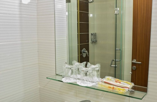 Old Jakarta Hotel | d'primahotel ITC Mangga Dua