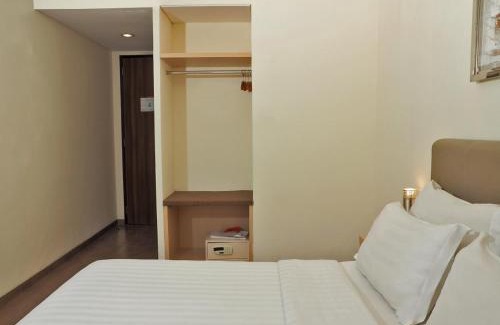 Old Jakarta Hotel | d'primahotel ITC Mangga Dua