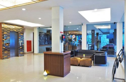 Old Jakarta Hotel | d'primahotel ITC Mangga Dua