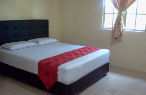 Lubok Buaya Hotel | D'Warung Motel