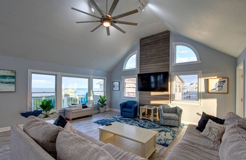 Tuckahoe House | D0133, New Furniture!, Gorgeous, Private Pool, Hot Tub, Pets, Elevator
