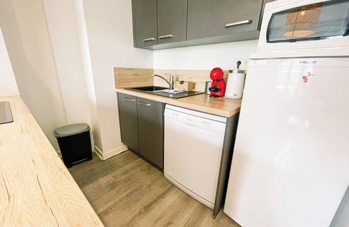 Quartier Hyper-Centre Apartment | #D5 | Blue Lagoon 🩵| T3 Sleeps 6 | Caserne de Bonne