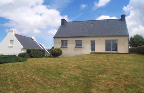 Plonevez-Porzay Villa | D5002- VILLA ON GARDEN LOCATED 150M FROM THE BEACH OF KERVEL