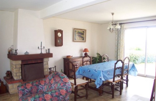 Plonevez-Porzay Villa | D5002- VILLA ON GARDEN LOCATED 150M FROM THE BEACH OF KERVEL